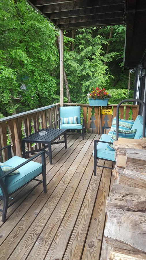 كوبرستاوون Whisperin' Pines Chalet المظهر الخارجي الصورة